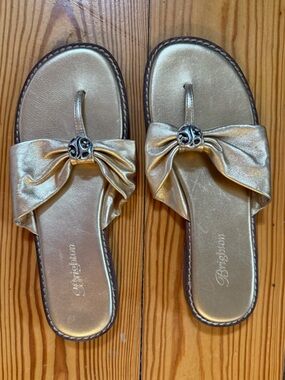 Brighton Gold Metallic Bow Toe-Post Sandals
